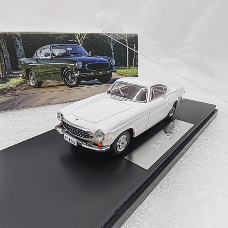 1/43 Scale P1800 Diecast Model Car 2 1/43 Scale P1800 Diecast Model Car - Image 2