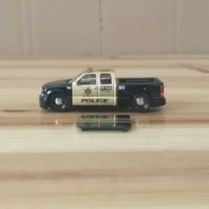 2004 Chevy SS Police Pickup Miniature Model 7 S96477cc043cb475b8d2bc4ebadf15bcfu