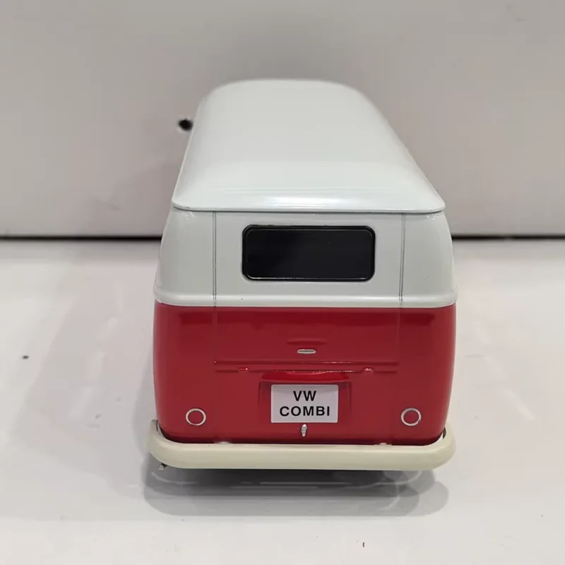 Volkswagen T1 Type 2 1:24 Scale Collectible Model 6 Volkswagen T1 Type 2 1:24 Scale Collectible Model - Image 6