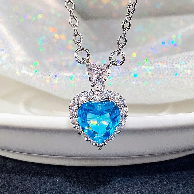 Heart-Shaped Jewelry Set with Cubic Zirconia 2 Heart-Shaped Jewelry Set with Cubic Zirconia - Image 2