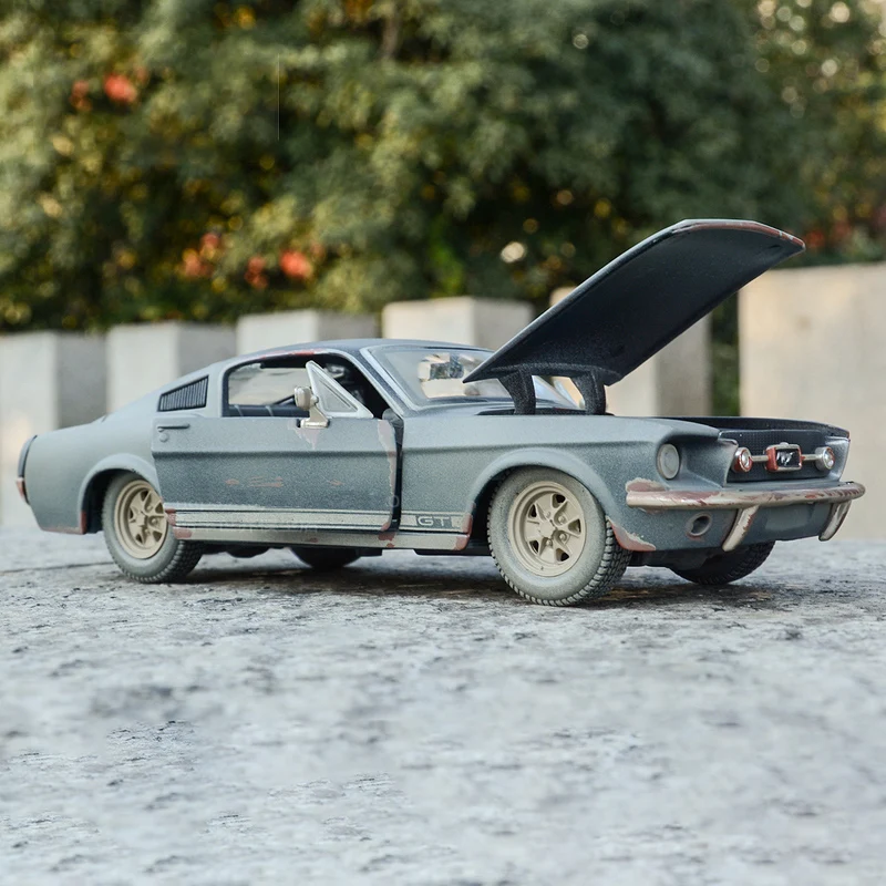 Vintage Ford Mustang GT 1967 Miniature Model 3 Vintage Ford Mustang GT 1967 Miniature Model - Image 3