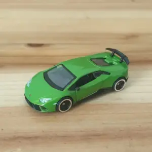 Vibrant Green Lamborghini Huracán Model 6 S96fd142362024a2693f761fb6ede56adB