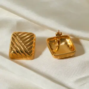 Retro Gold Stainless Steel Earrings for Women 9 S9716946948a94da9b3314e17e8272e081