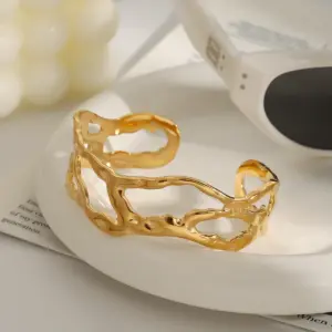 S976bdb146ae942eda7cbba8a2306d5f3q