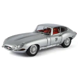 1961 Jaguar E-type 1:24 Die-Cast Model 14 S97875b25dde740dd80c4d7e9369697afe