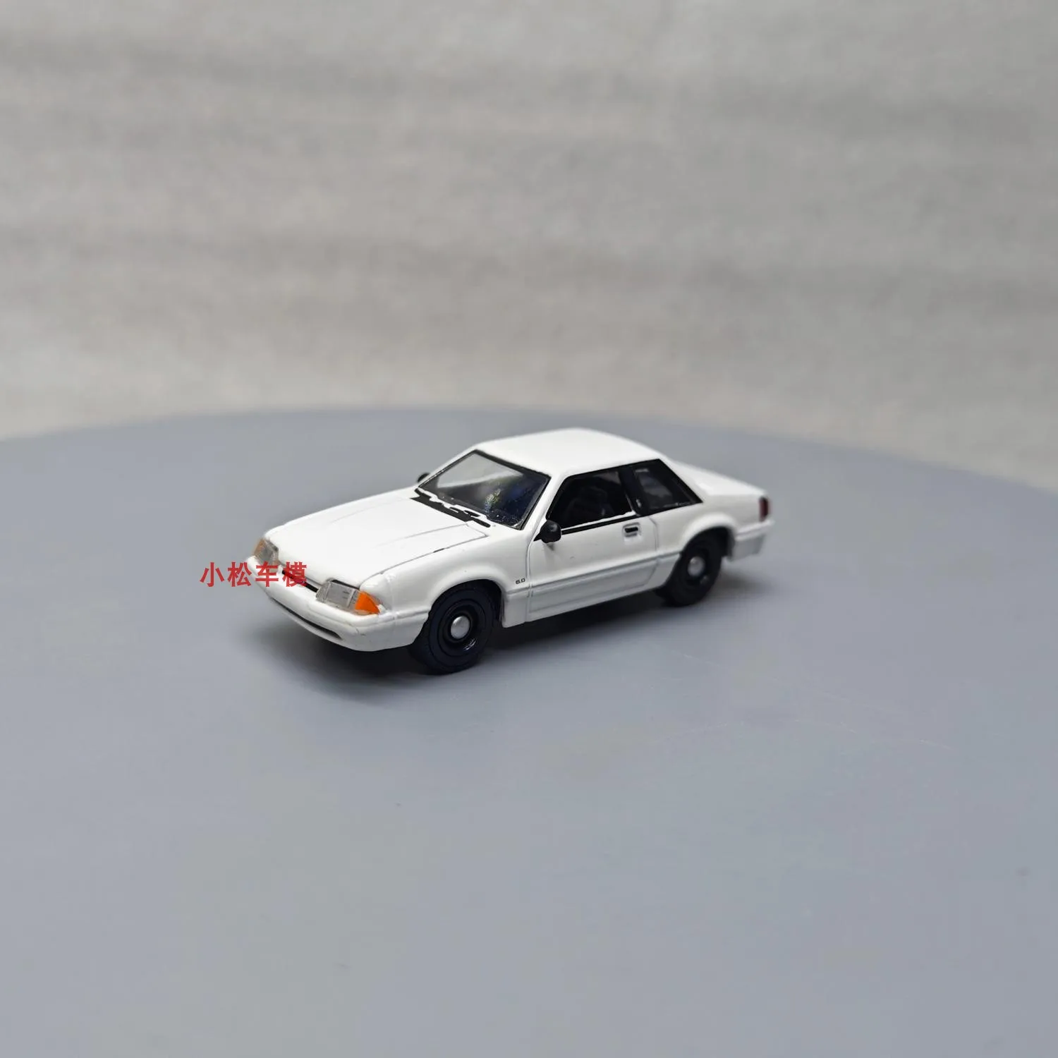 1987 Ford Mustang SSP Diecast Model in White 4 1987 Ford Mustang SSP Diecast Model in White - Image 4