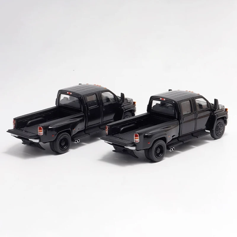 1:64 Scale Diecast Truck Model Collection 6 1:64 Scale Diecast Truck Model Collection - Image 6