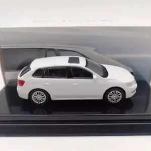 Gran Lavida 30th Anniversary Miniature Model 7 S97de9b58a9c14eb3b74a2f39191937ceC