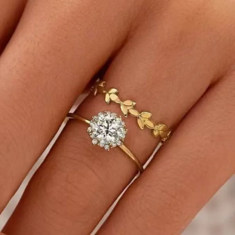 Elegant Gold Ring Set with Zircon Accents 2 Elegant Gold Ring Set with Zircon Accents - Image 2