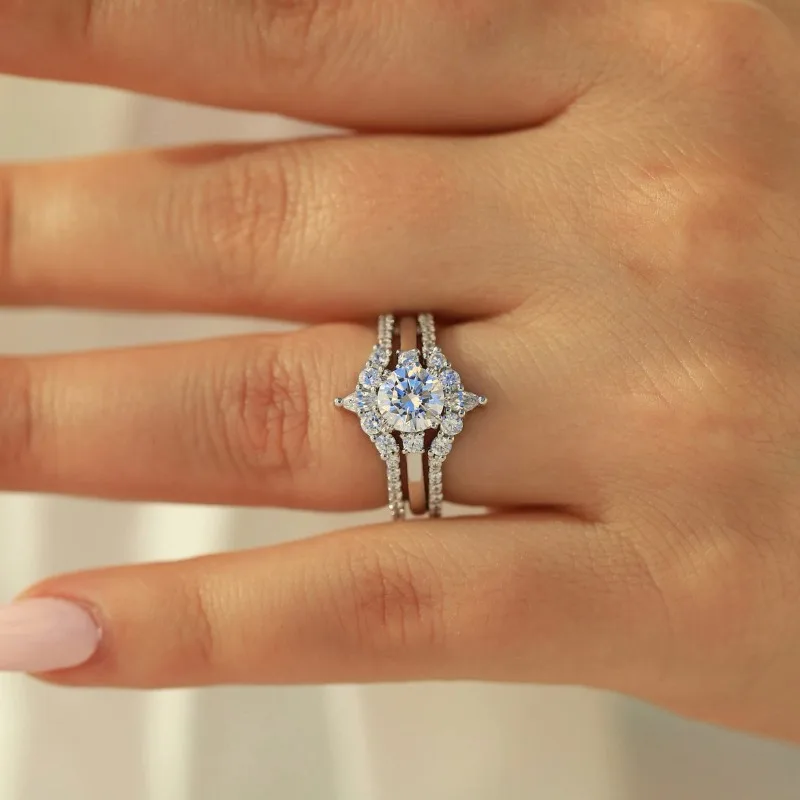 Silver Women's Cocktail Ring Set with Zircon 2 Silver Women's Cocktail Ring Set with Zircon - Image 2