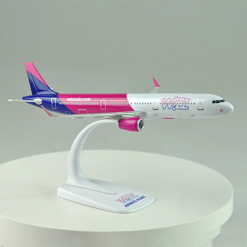 WIZZ AIR Resin Model Airplane 22cm scale 4 WIZZ AIR Resin Model Airplane 22cm scale - Image 4