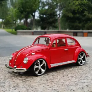 Volkswagen Beetle 1:18 Diecast Model in Red, White & Black 14 S996caf8bdaed4cab996bab5e431e4997M