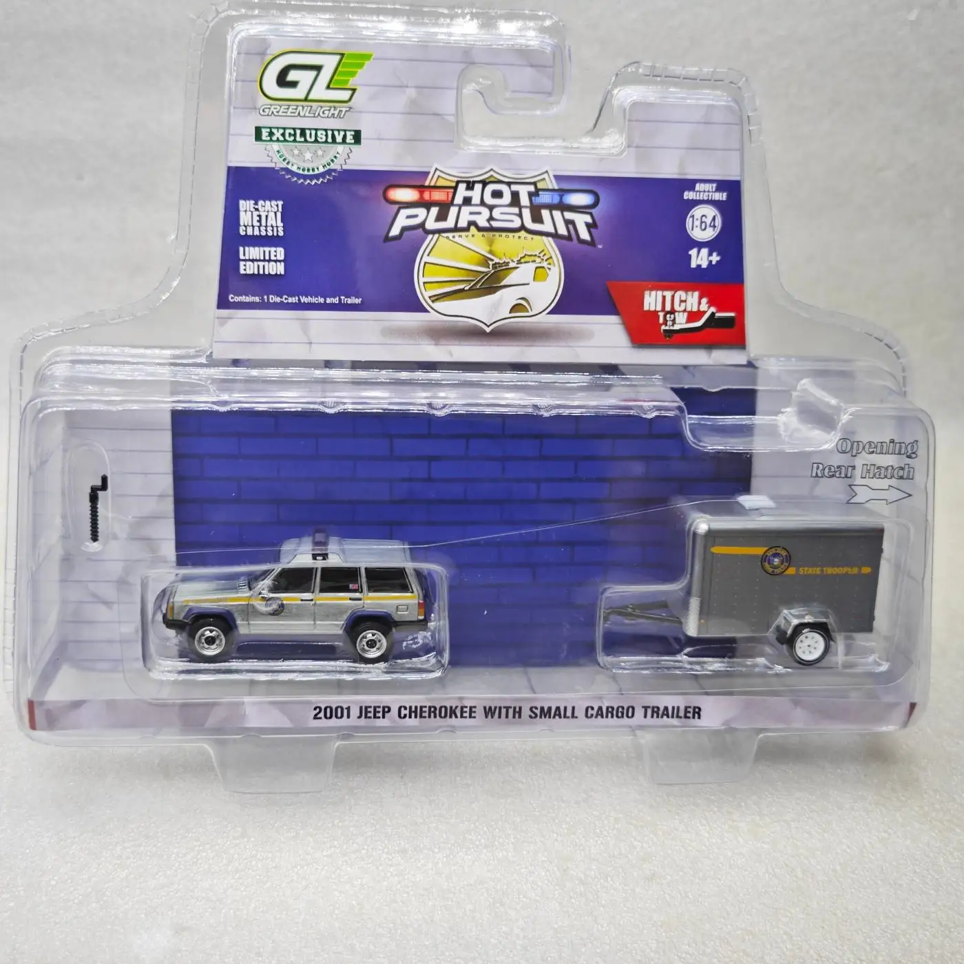 2001 Jeep Cherokee Diecast Model with Trailer 3 2001 Jeep Cherokee Diecast Model with Trailer - Image 3