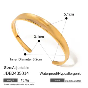Stainless Steel Gold-Toned Wave Cuff Bracelet 19 S99a9be11ac044b91b6faf98db822886e8