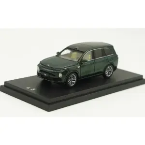 1:64 Scale Diecast SUV Model with Realistic Details 12 S9a3c636eb6294bd396d1b0ce9ad6bee4L