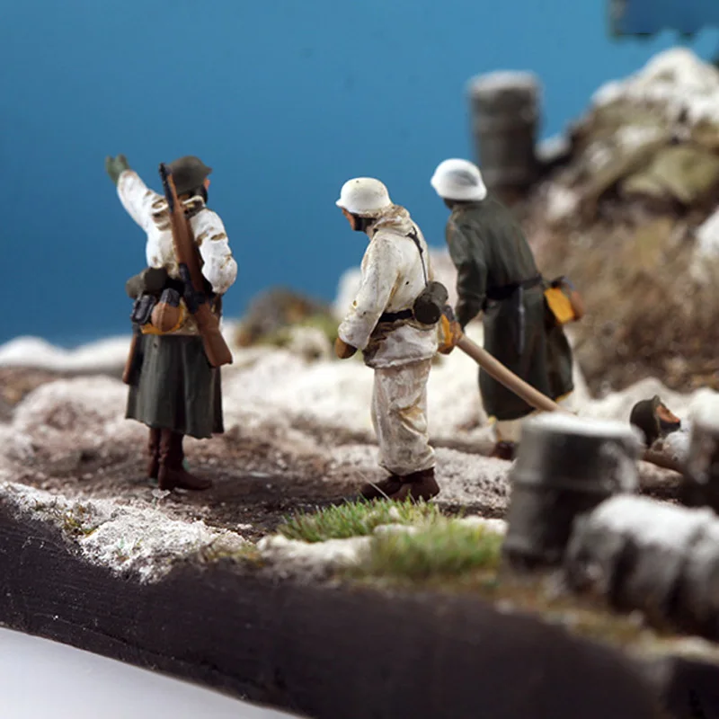 Rescue Team Scene 1:72 Resin Model Set 2 Rescue Team Scene 1:72 Resin Model Set - Image 2