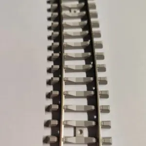 HO Curved Railway Tracks Set (15° Arc, 4 Pieces) 8 S9a84c496cddc42ecb2d51a0c90e363e82