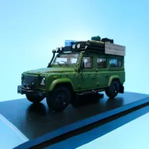 Land Rover Defender 110 Diecast Model 1/64 14 S9abb0907eec144bebbc4557f1b499603E
