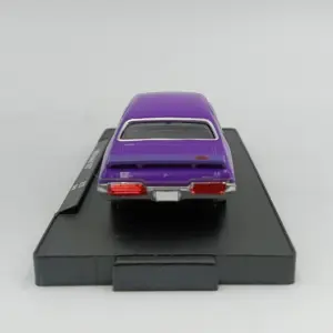 Vibrant Purple 1969 Pontiac GTO Diecast Model 9 S9b0d94f2d4db4cb7bcc3d2f15f4de0749