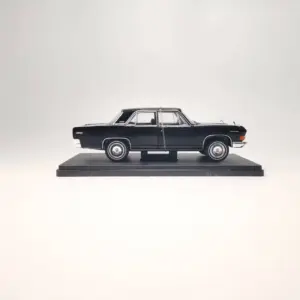 Vintage 1964 Mitsubishi Debonair Model in 1:24 Scale 10 S9b658c7f31ba4edf8b31e527c9e6e866A