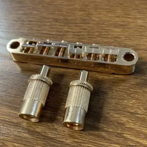 Gold Finish Six-String Guitar Bridge 8 S9bbb7d813bdf456fab6ee305235909329