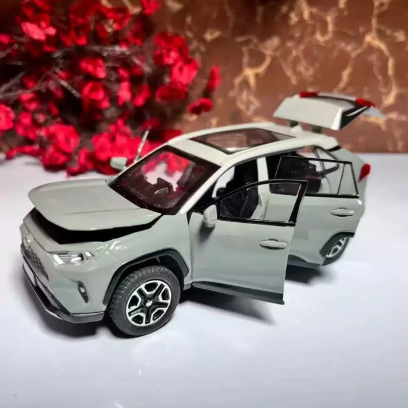1:32 Scale Toyota RAV4 Diecast Model 3 1:32 Scale Toyota RAV4 Diecast Model - Image 3