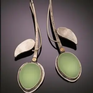 Vintage Silver and Green Stone Drop Earrings 7 S9bf372ce2deb46848c5a6112d43bfb69j