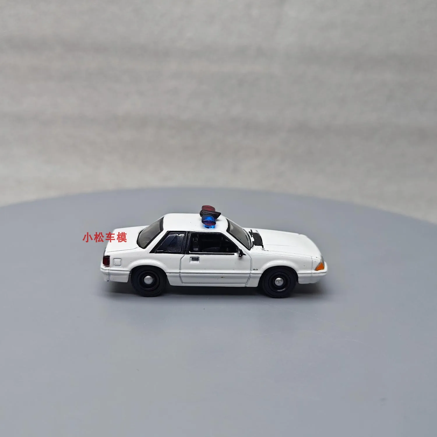 1987 Ford Mustang SSP Diecast Model in White 2 1987 Ford Mustang SSP Diecast Model in White - Image 2