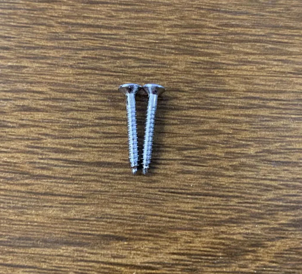 Chrome Professional R Tailpiece for 4-String Bass 5 Chrome Professional R Tailpiece for 4-String Bass - Image 5