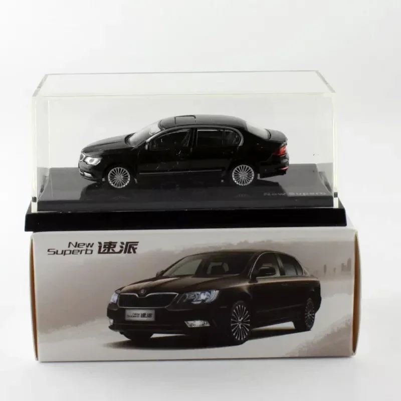 Skoda Yeti 1:64 Diecast Model Black 2 Skoda Yeti 1:64 Diecast Model Black - Image 2