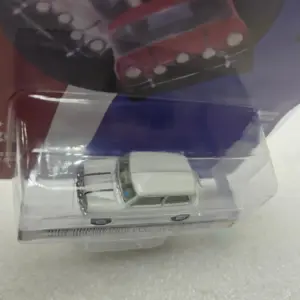 1967 Mini Cooper Diecast Model in White 7 S9d4e0a7f78de4172b038de2f33fce706H