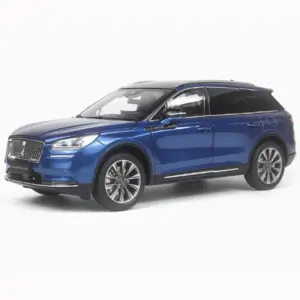 Silver Diecast SUV Model by WELLY 10 S9d651608becb4592ba42d99341c296a31