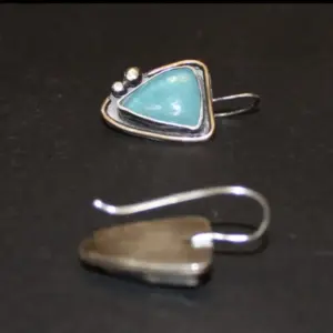 Vintage Green Triangle Earrings for Women 6 S9dd70b7e437d42cb9cb87dfb6d103763I