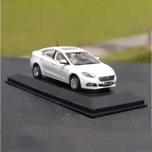 Fiat Viaggio Diecast Alloy Model - 1:43 Scale 12 S9e05c4342c1e4eeaa8c1ecc32d293c12r