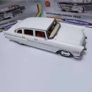 1/18 Soviet GAZ13 Chaika Vintage Model 10 S9e506ff946674697a2eed6fc81579527W