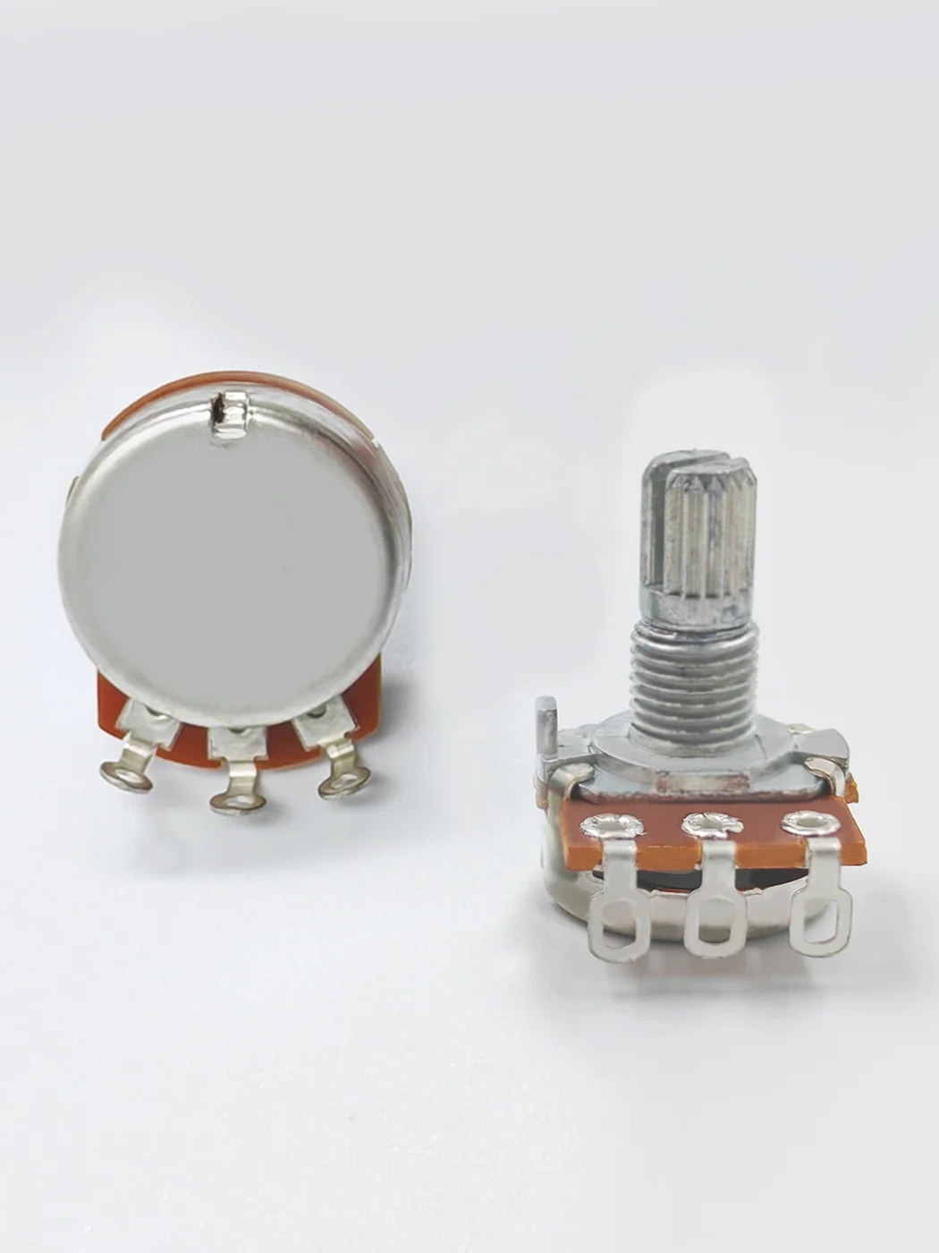 Mini Guitar Potentiometers for Electric Guitar and Bass 2 Mini Guitar Potentiometers for Electric Guitar and Bass - Image 2