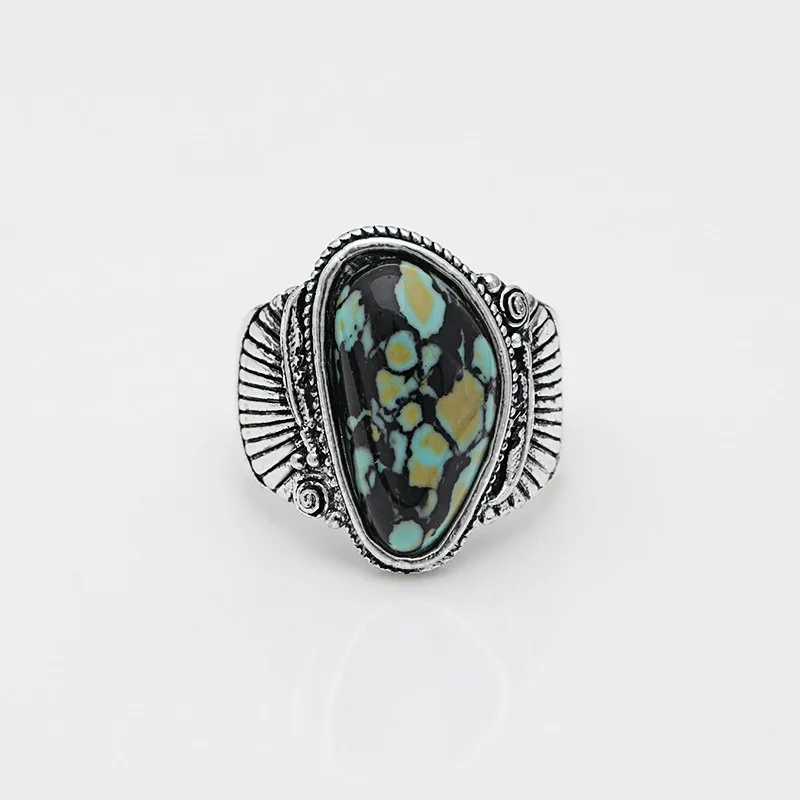 Vintage Silver Flower Ring with Imitation Turquoise 2 Vintage Silver Flower Ring with Imitation Turquoise - Image 2