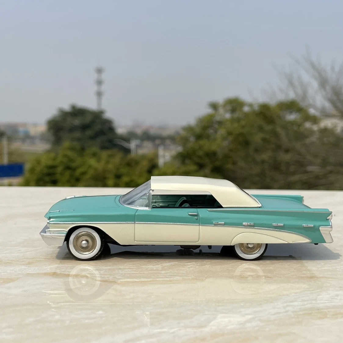 1959 Plymouth 1:43 Diecast Model Car 4 1959 Plymouth 1:43 Diecast Model Car - Image 4