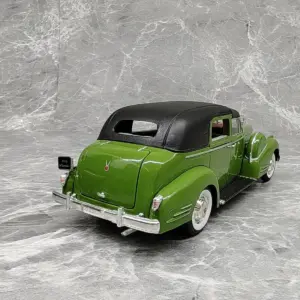 1938 Fleetwood Scale Model Collectible 8 S9f34ec31392e41fe8f2120c58c7145c37
