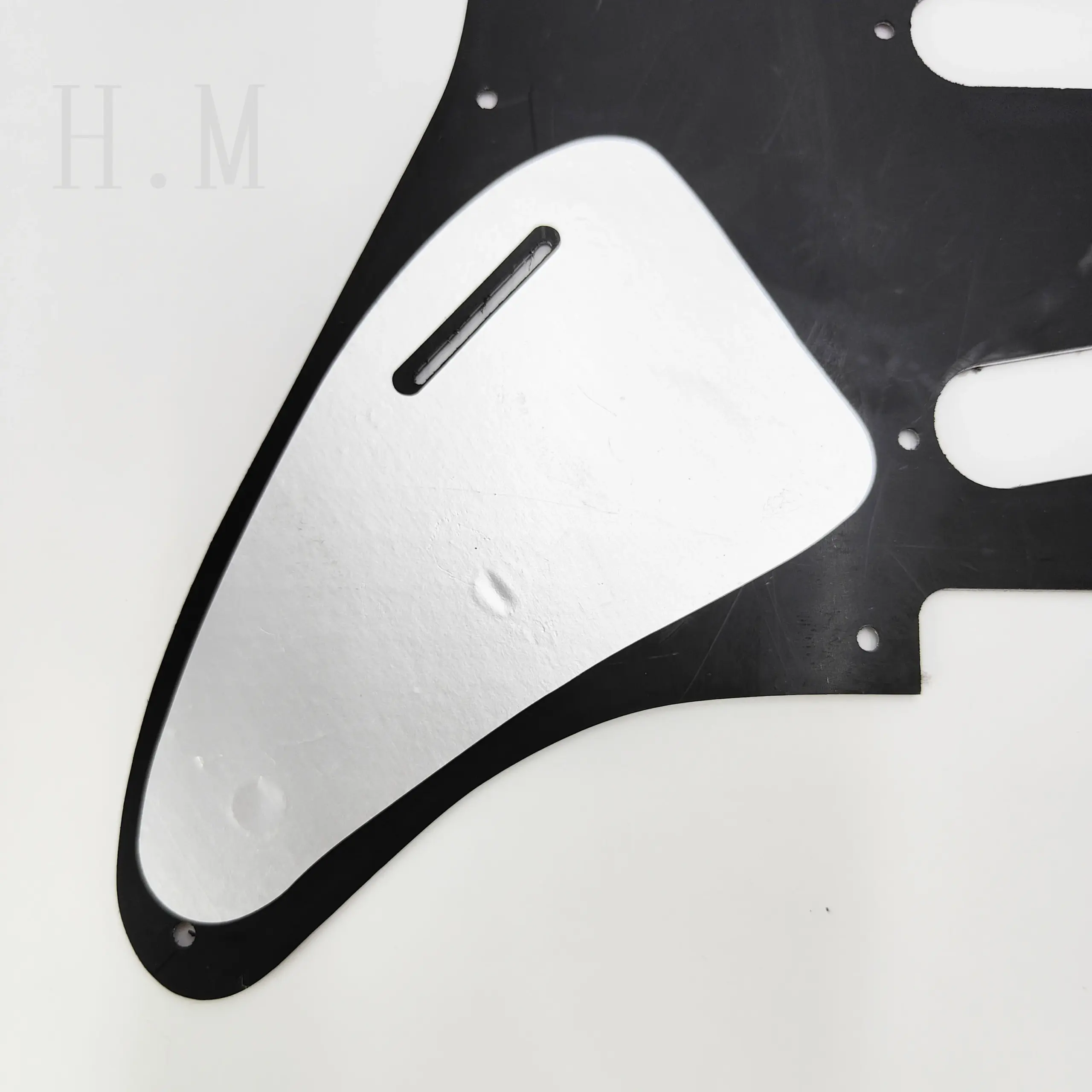 ST Guitar Accessories Set with Pickguard & Control Knobs 5 ST Guitar Accessories Set with Pickguard & Control Knobs - Image 5