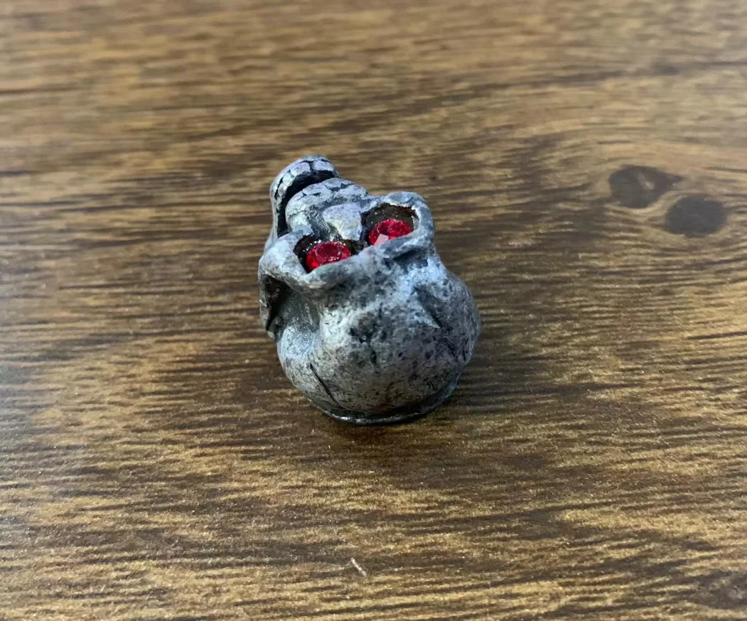 Antique Metal Skull Control Knob for Guitars 3 Antique Metal Skull Control Knob for Guitars - Image 3