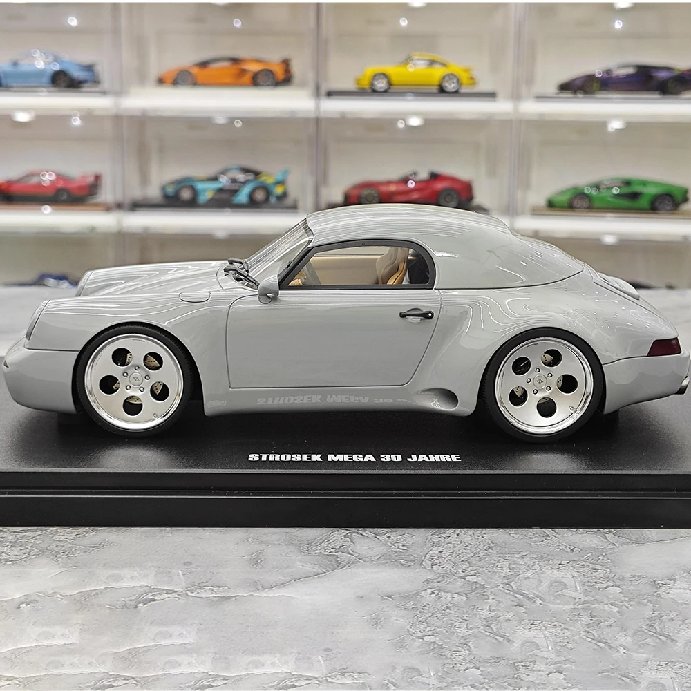 1:18 Porsche 911 STROSEK MEGA 30 Jahre Collectible Model 5 1:18 Porsche 911 STROSEK MEGA 30 Jahre Collectible Model - Image 5