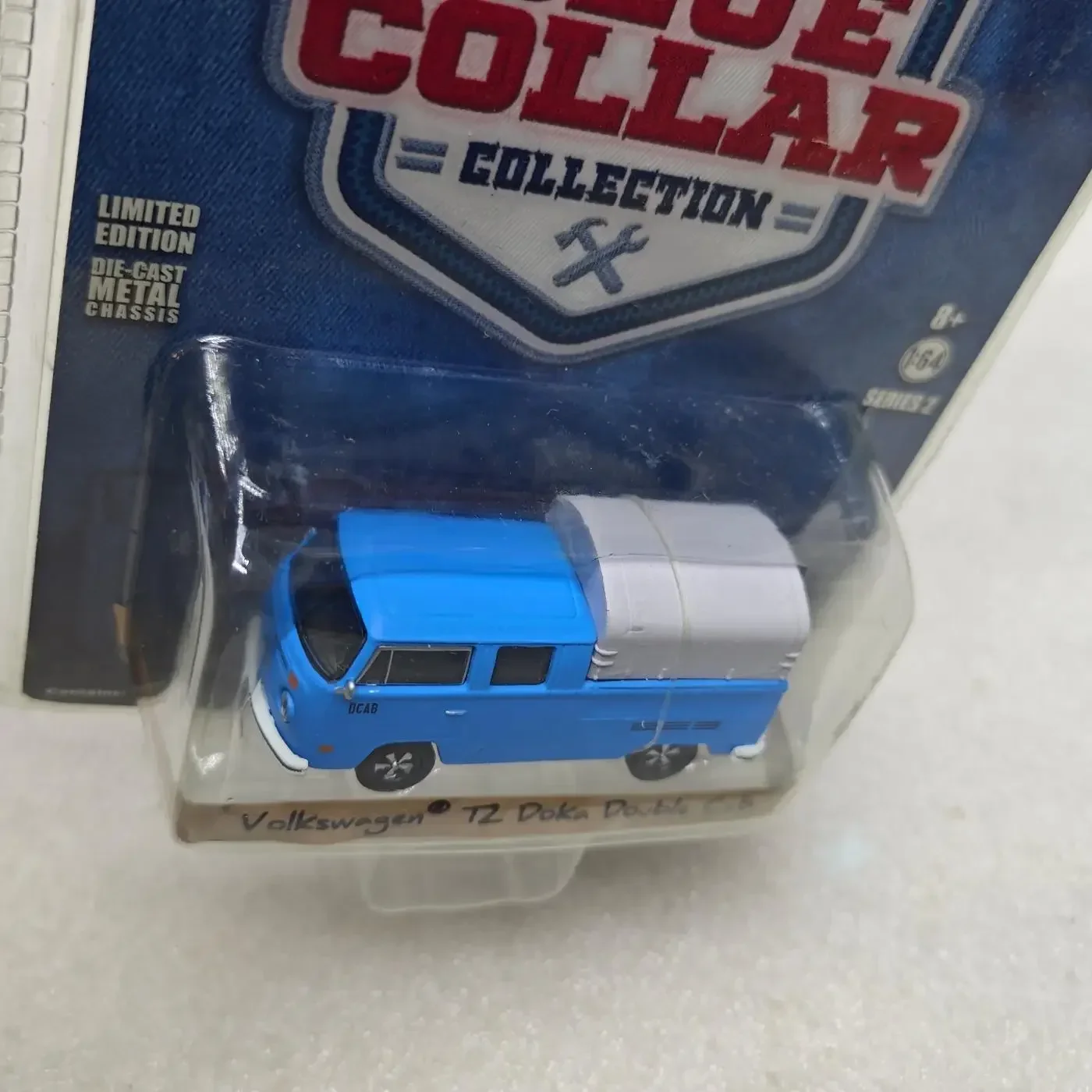 1:64 Volkswagen T2 Doka Double Cab Diecast Model 4 1:64 Volkswagen T2 Doka Double Cab Diecast Model - Image 4