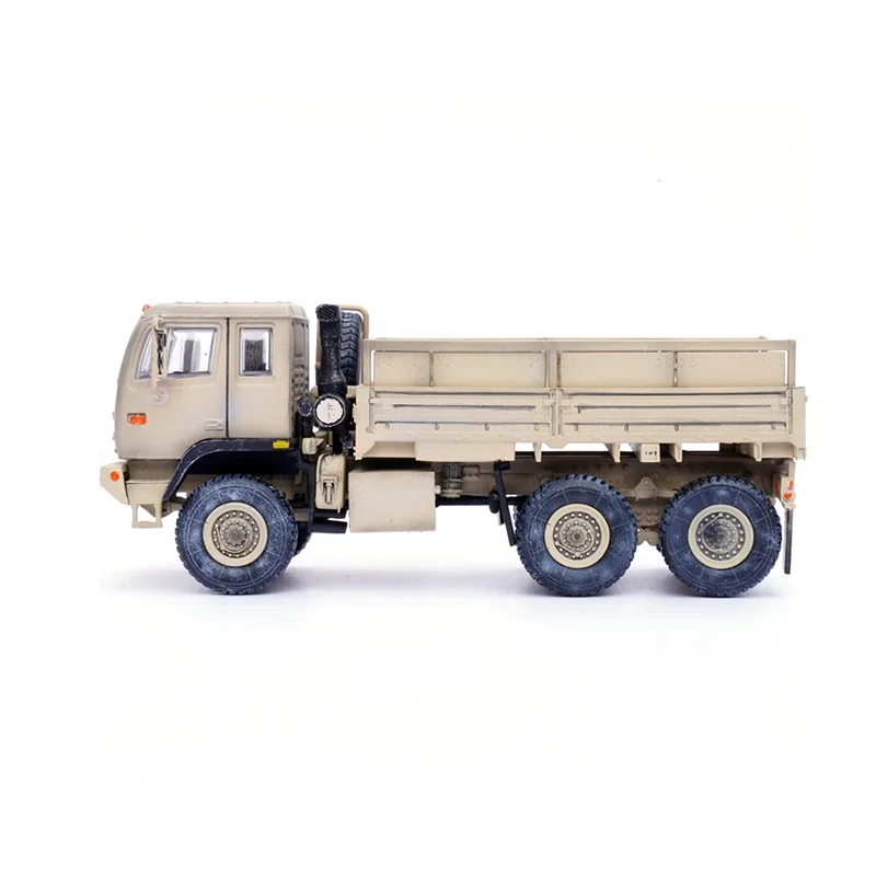 1/72 Scale FMTV M1083 Military Truck Model 3 1/72 Scale FMTV M1083 Military Truck Model - Image 3