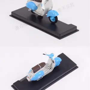 Bright Blue 1:24 Scale Miniature Scooter 12 Sa0c00e5af36944f48cb55c70a91e790aH