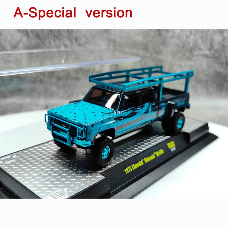 Vibrant Turquoise 1975 Silverado Diecast Model 7 Vibrant Turquoise 1975 Silverado Diecast Model - Image 7