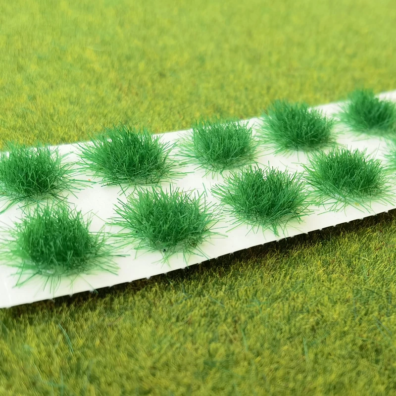 Miniature Artificial Grass Tufts for Dioramas 8 Miniature Artificial Grass Tufts for Dioramas - Image 8