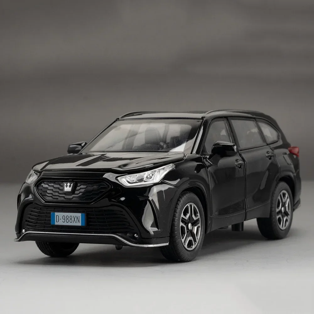 White 1:32 Scale Crown Kluger Model SUV 7 White 1:32 Scale Crown Kluger Model SUV - Image 7