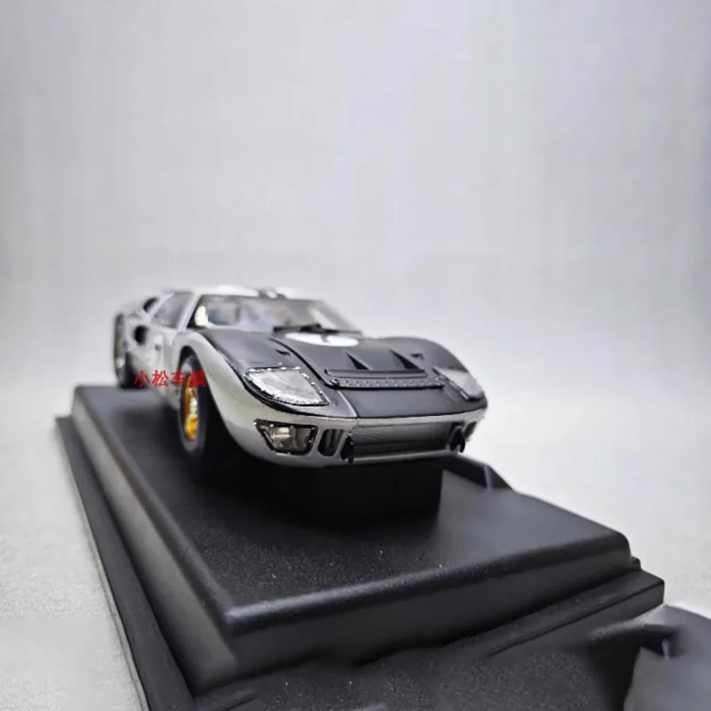 1966 Ford GT-40 MK II Diecast Model 1/18 Scale 3 1966 Ford GT-40 MK II Diecast Model 1/18 Scale - Image 3