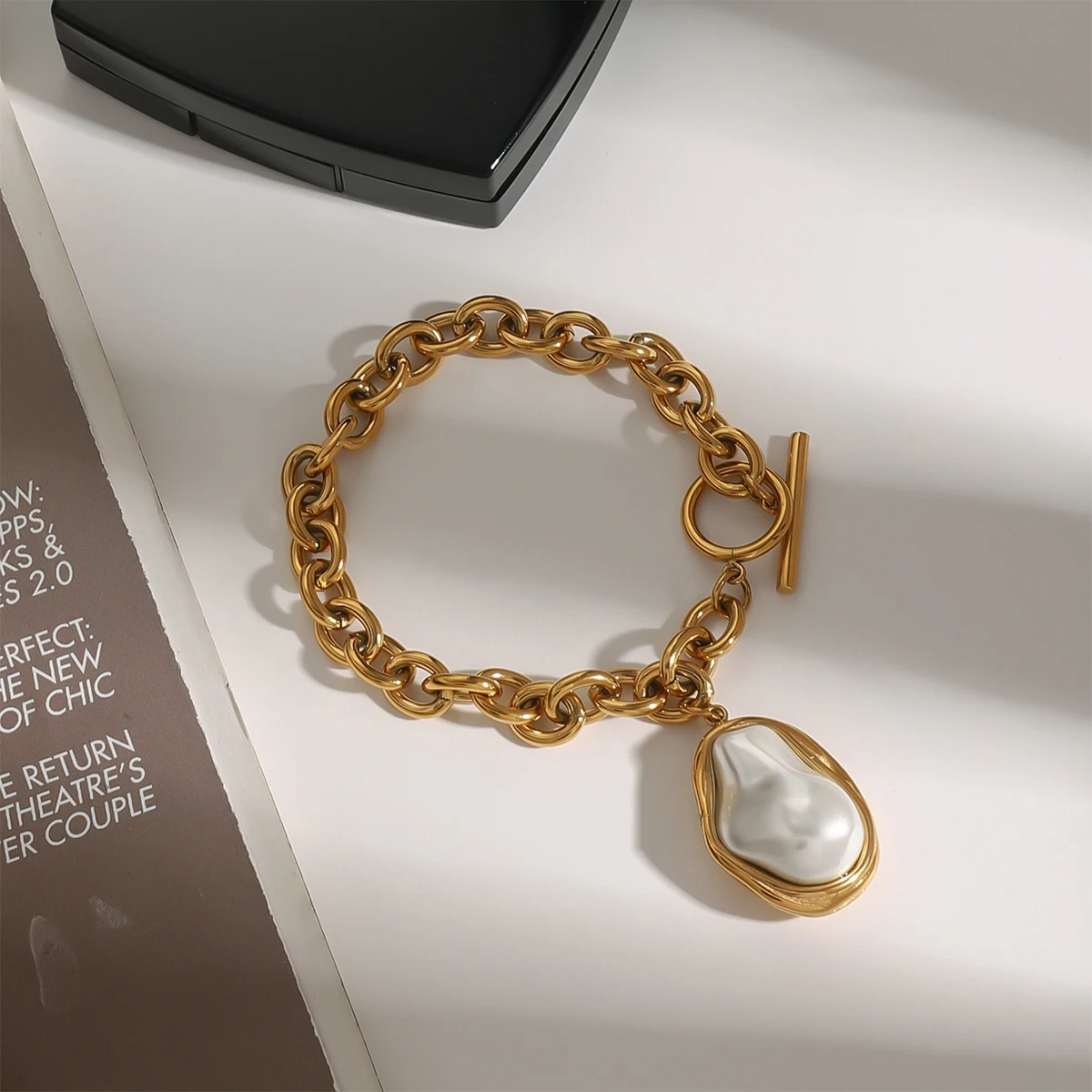 Elegant Stainless Steel Gold Women's Bracelet JDB0111005 4 Elegant Stainless Steel Gold Women's Bracelet JDB0111005 - Image 4